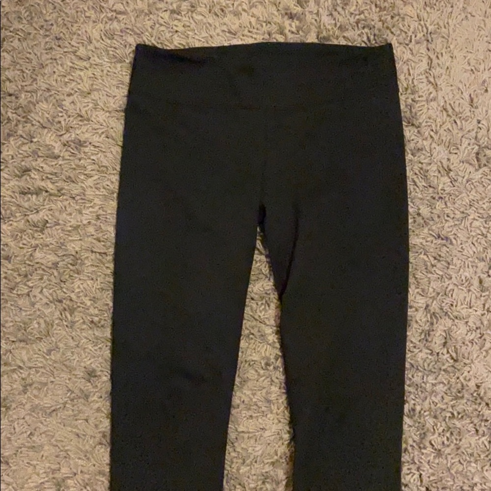 Fabletics Capri length leggings